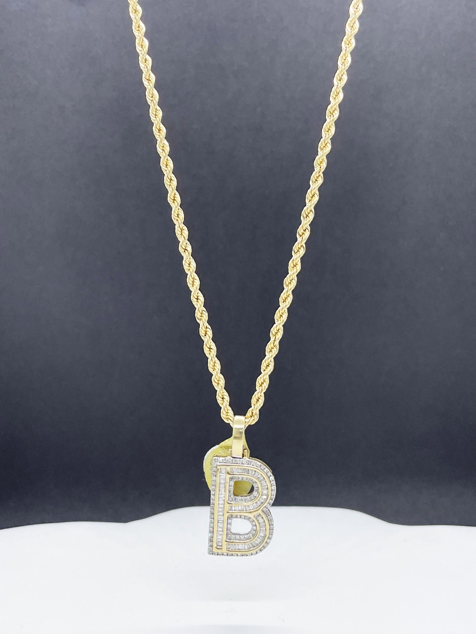 14k  Gold Rope Chain 3mm  and  initial B pendant with baguette Diamond  💎💎, Necklance gold pendant