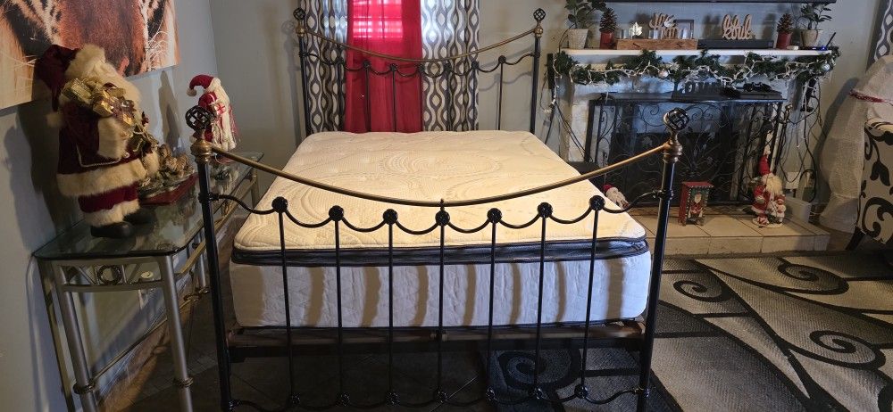 Queen Iron Bed With Clean Mattress 6 Months Old Need It Gone ASAP PLEASE Moving Away Can't Take It