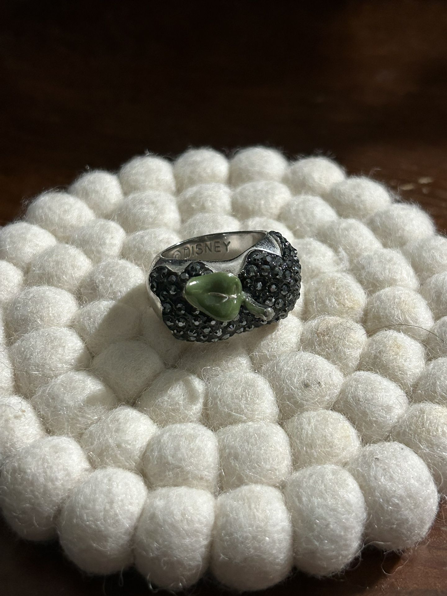 Disney Poison Apple ring