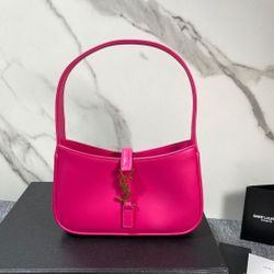 Saint Laurent Le 5 à 7 Hobo Bag In Smooth Leather