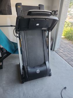 Golds Gym treadmill