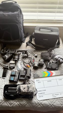 Canon M50 Filmmaking/Photography Bundle – Everything Included – $600