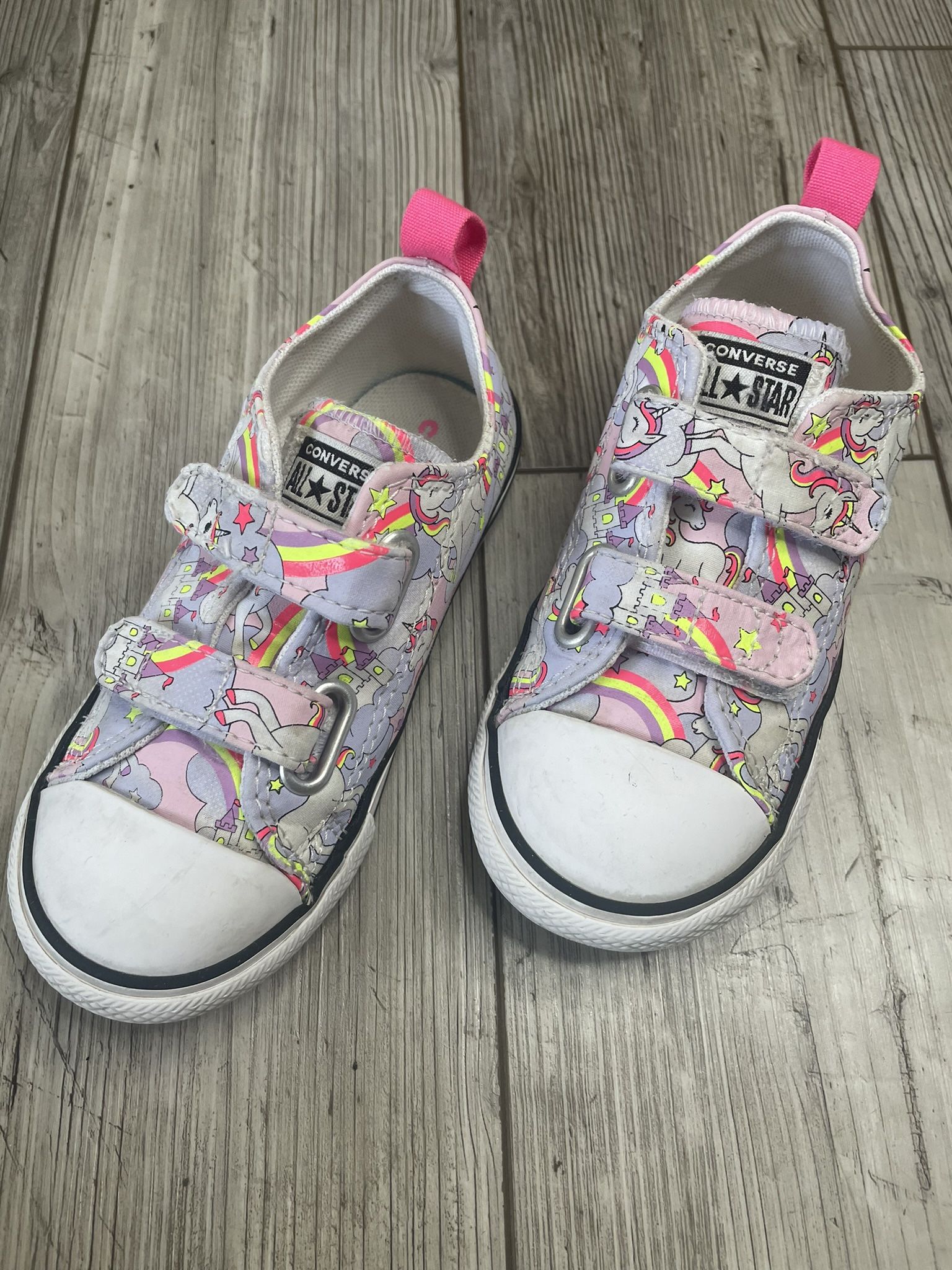 Converse Girls Kids Shoes Size 9