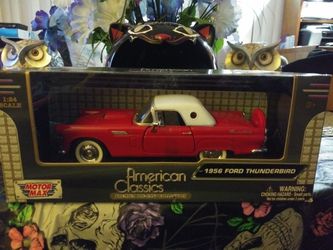 Brand New 1956 Thunderbird. 1.24 Scale Die Cast Car.