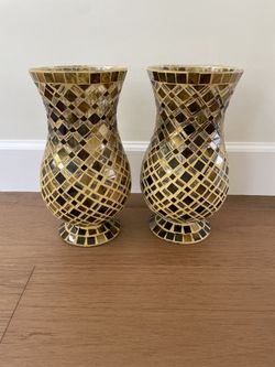 Set of 2 glass mosaic vases