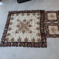 set of 4 fancy table cloth