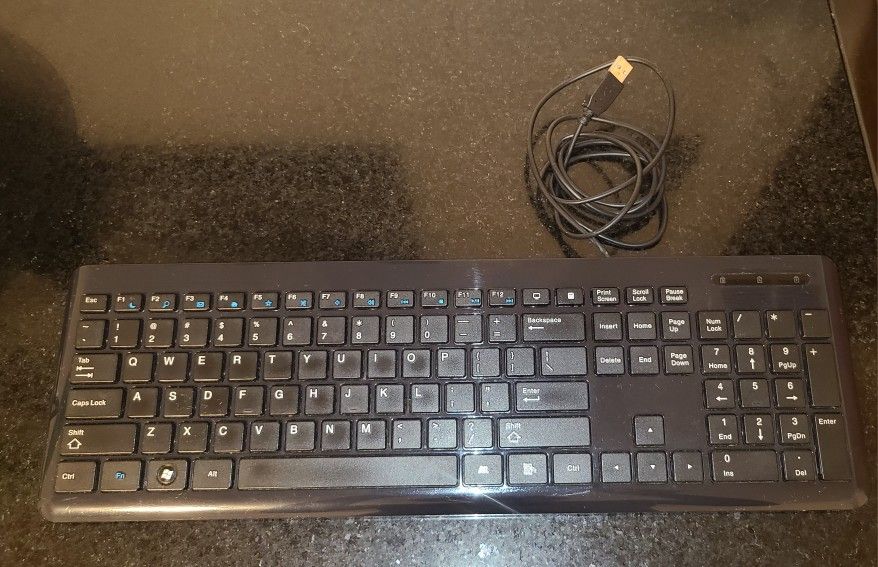 Acer SK-9020 Black Wired USB Keyboard – Full-Size, Quiet Keys, Retractable Feet