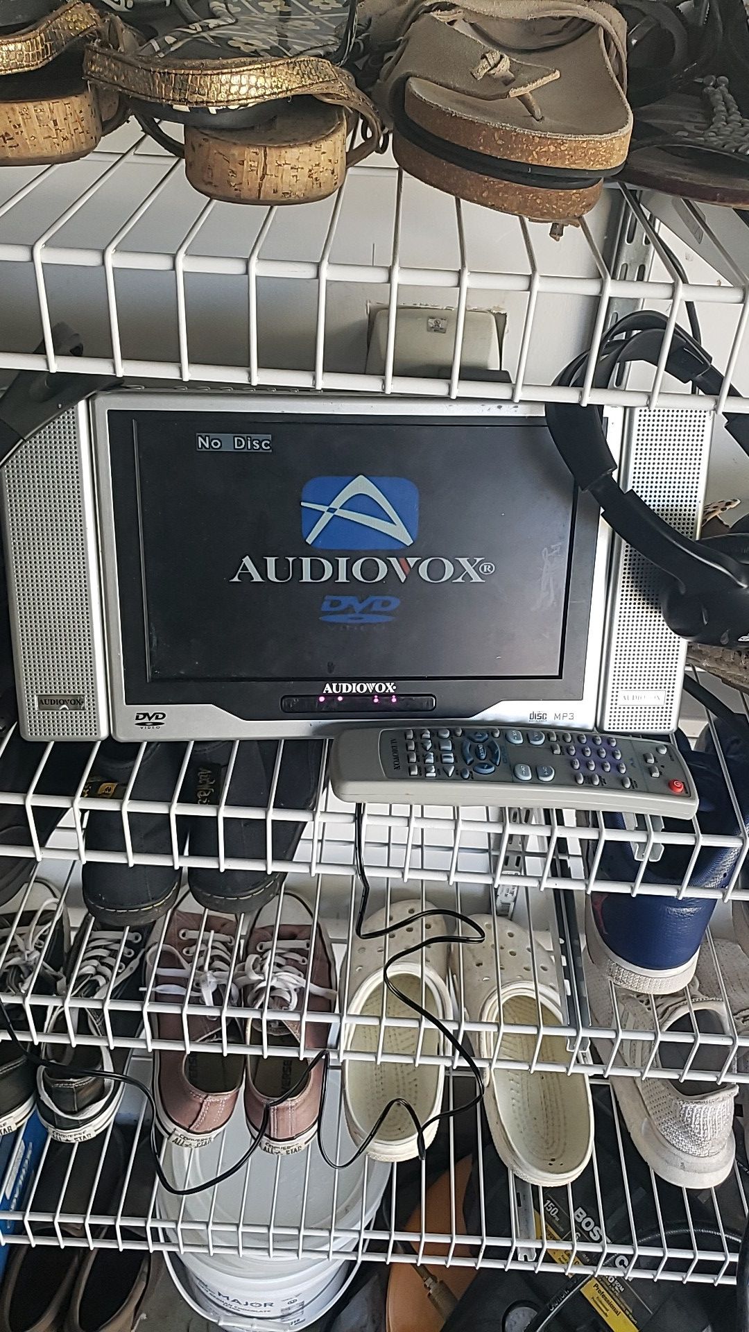 Audiovox dvd tv with headphones