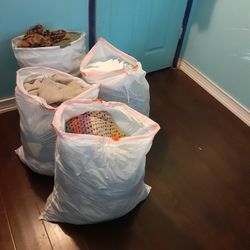 4 Big Bags Of Woman Clothes 