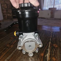 Brand New POWER STEERING PUMP  WITH RESERVOIR 