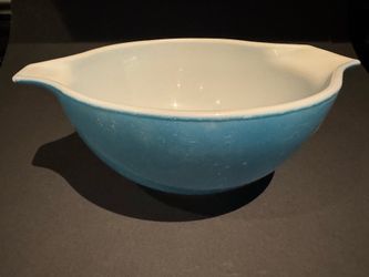 Pyrex casserole mixing bowl, Cinderella bowl