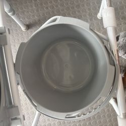 Bathroom Assist Chair 