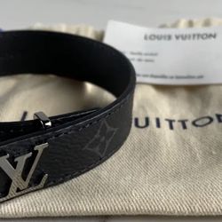 Louis Vuitton Gradient Monogram Noir Size S for Sale in Boca Raton, FL -  OfferUp
