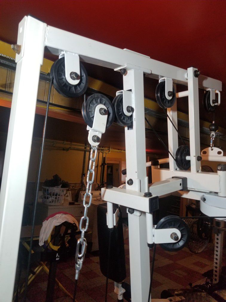 NEW CHAMPS WEIGHT BENCH USED WEIGHTS