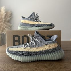 Yeezy Boost 350 V2 Ash Blue