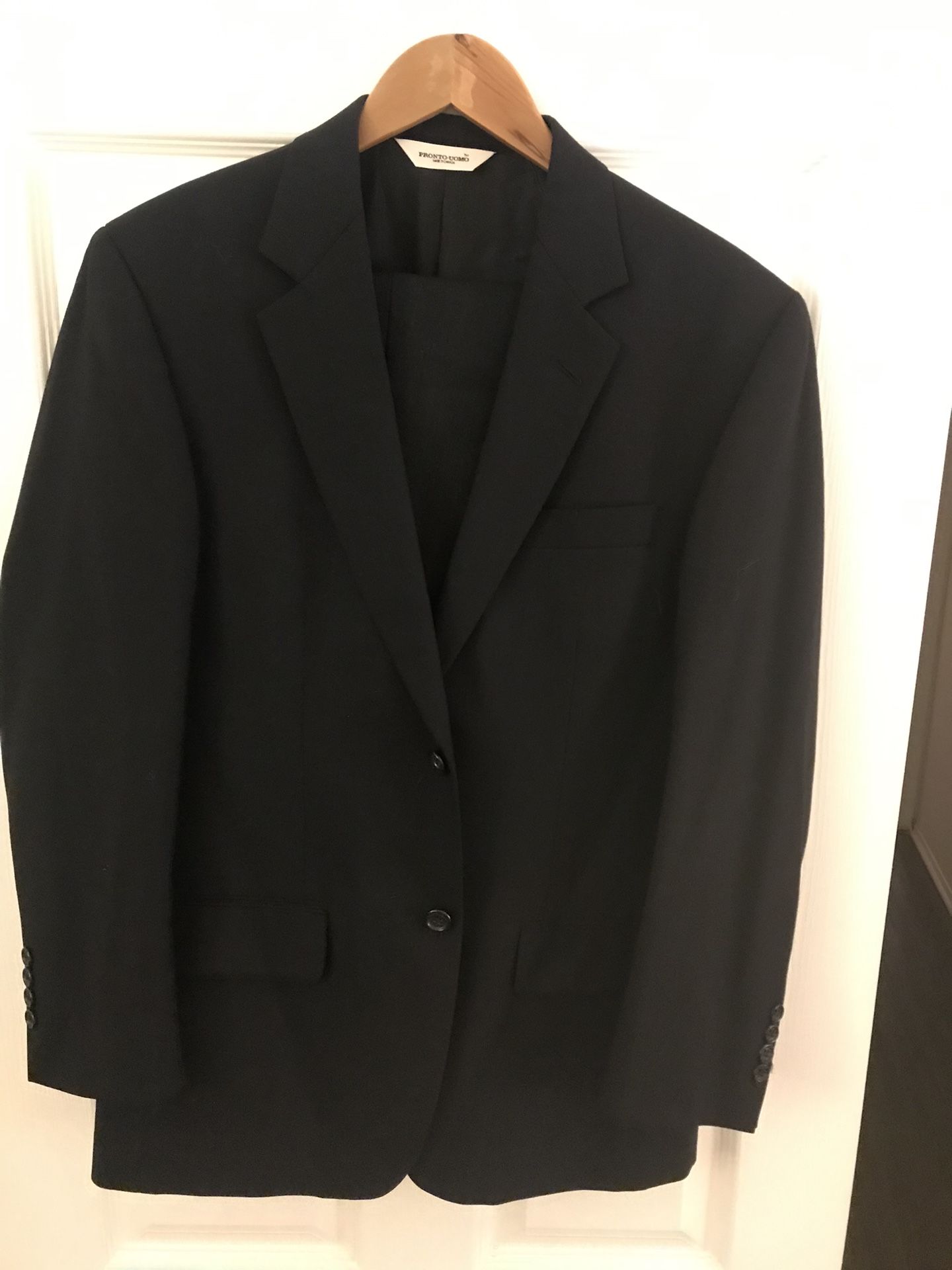 Pronto Uomo Suit