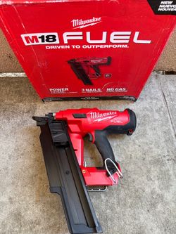 Milwaukee M18 FUEL 3-1/2 in. 21- Degree Framing Nailer (Tool-Only)