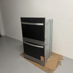 Whirlpool Double Oven. Brand New 