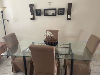 Dining room table $75obo