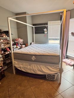 White canopy bed frame queen