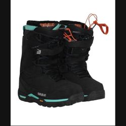 LOW PRICE MOVING- THIRTYTWO VIBRAM BOA WOMENS SNOWBOARDING BOOTS retail $400 + tax 