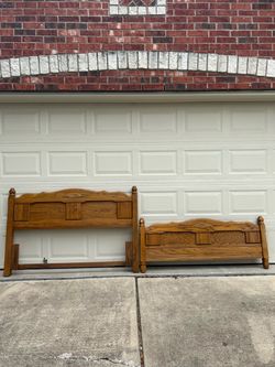 Vintage Carolina Furniture Queen/Full Size Headboard Footboard Solid Oak Wood