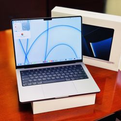 MacBook Pro 14" M2 Max – 32GB RAM – 1TB SSD 