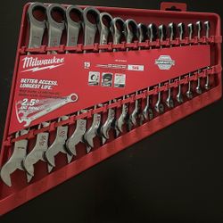 Brand New Milwaukee Ratchet Wrenches 