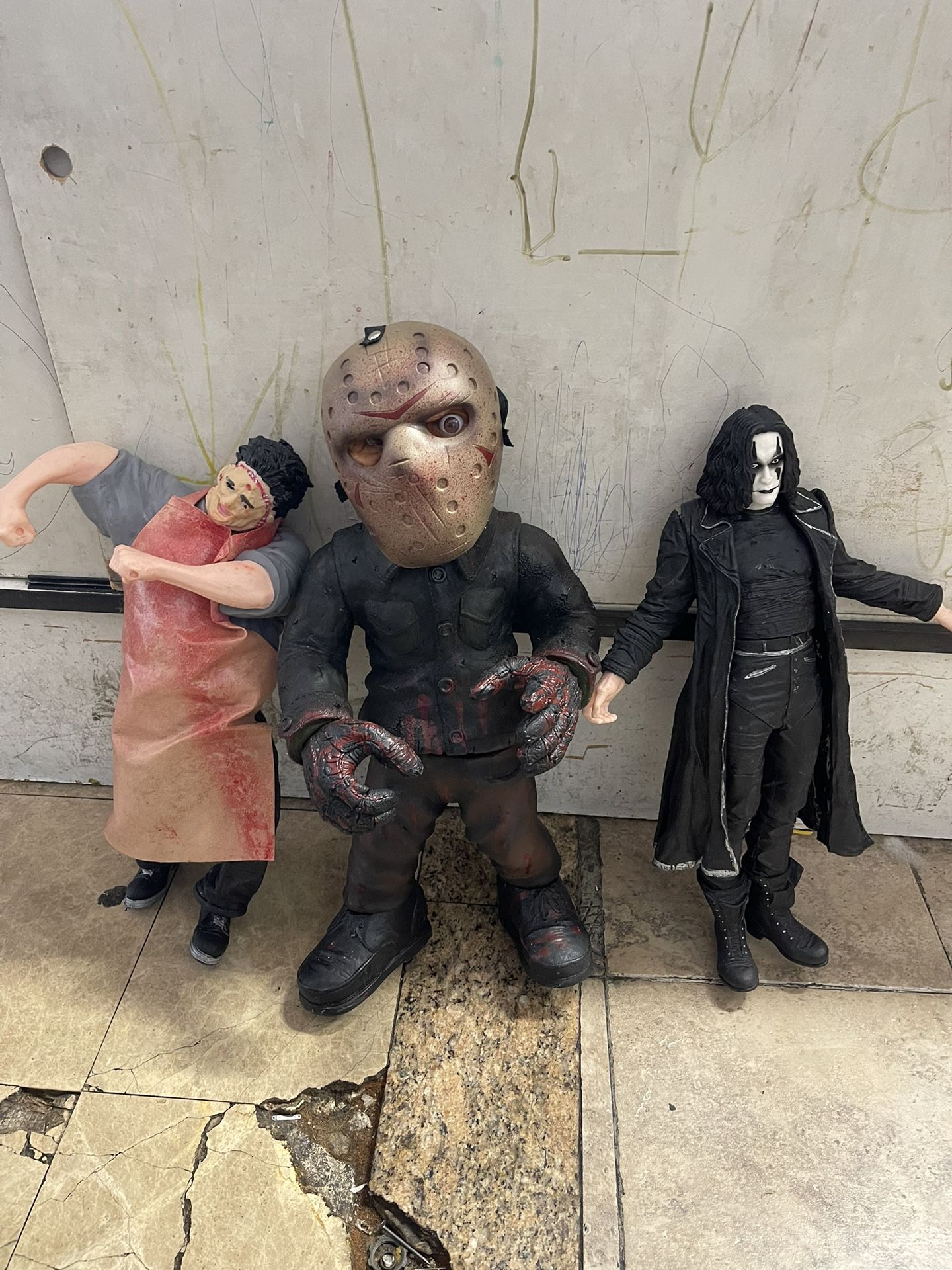 Jason Voorhees doll,masacre Texas And Cuerv 18” Tall