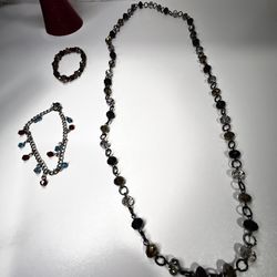 Lot 3 pieces Necklace and bralette