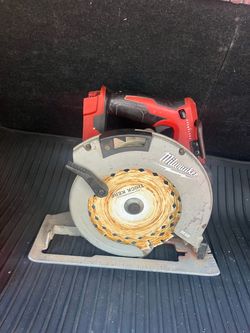 Milwaukee m18 brushless Skilsaw 7 1/4 tool only no bateria