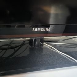 Samsung TV 32in