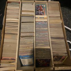 2000+ Sports Cards + Marvel/movie/1990 Cards 