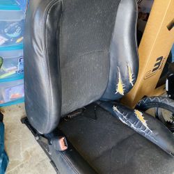 Dodge srt front driver seat.