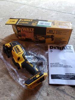 BRAND NEW DEWALT OSCILLATING MULTI-TOOL (TOOL ONLY)