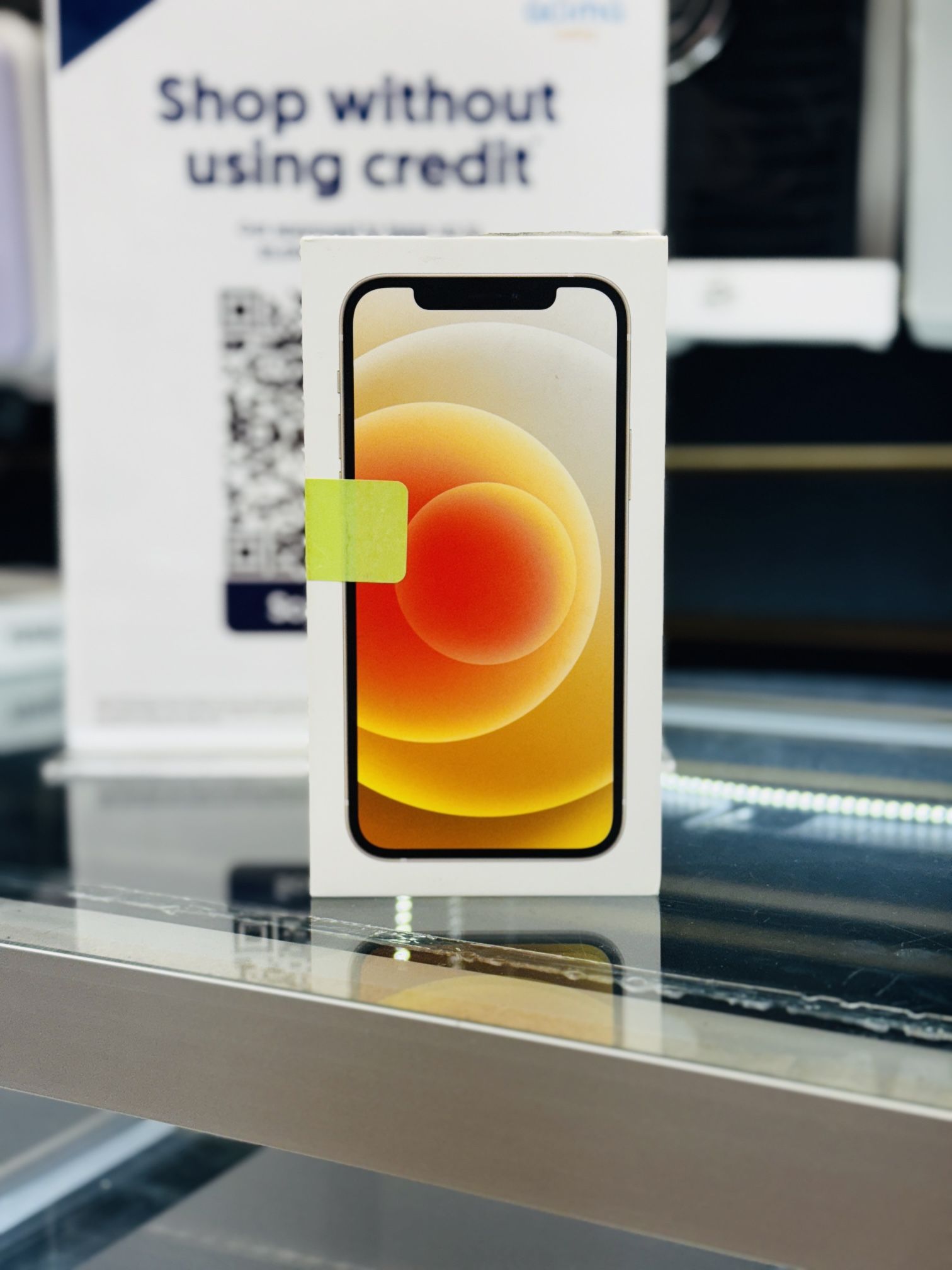 iPhone 12 (Factory Unlocked)