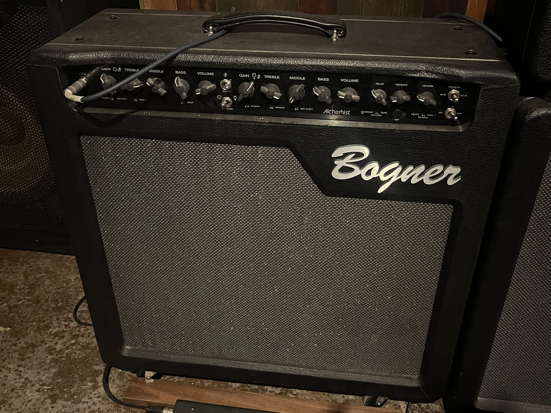 Bogner 212 40/20watt Alchemist W Onboard Delay & Reverb