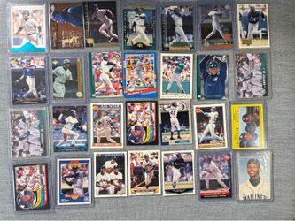 Ken Griffey Jr. Lot (28 ct.)