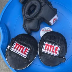 Boxing Mits And Headgear