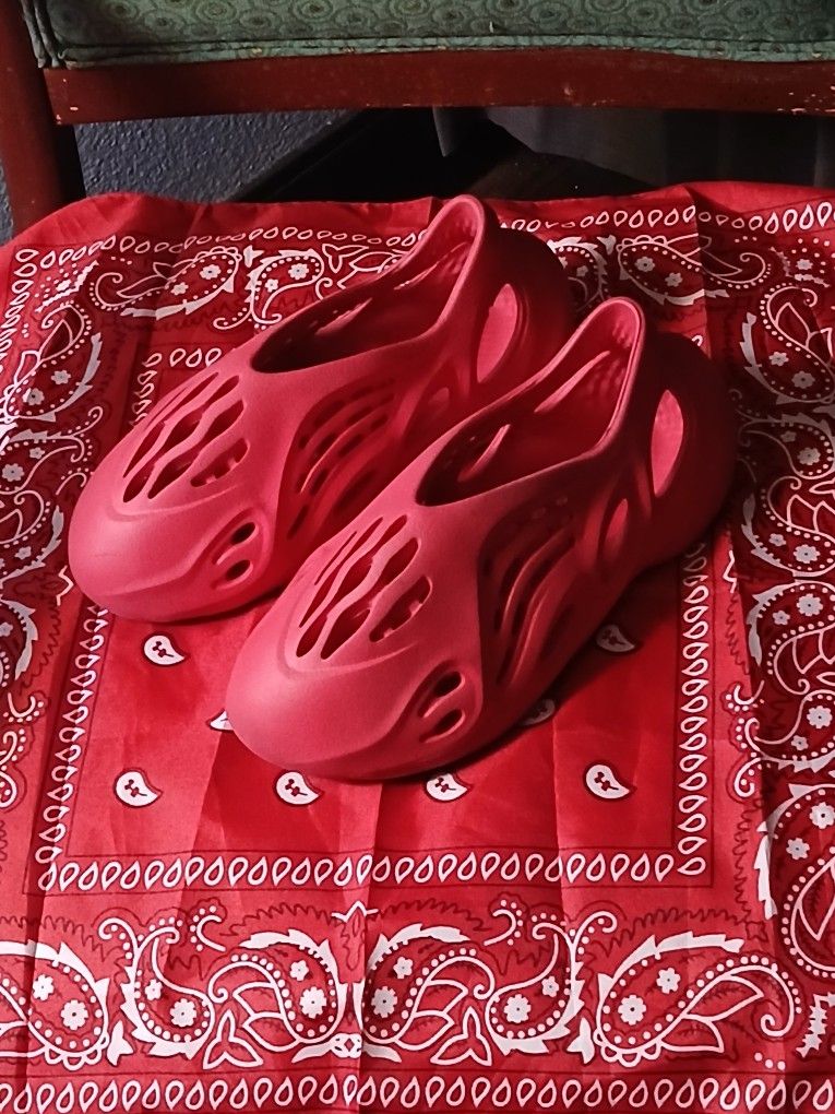 Adidas Yeezy Foam RNNR