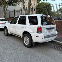 2007 Mercury Mariner SUV