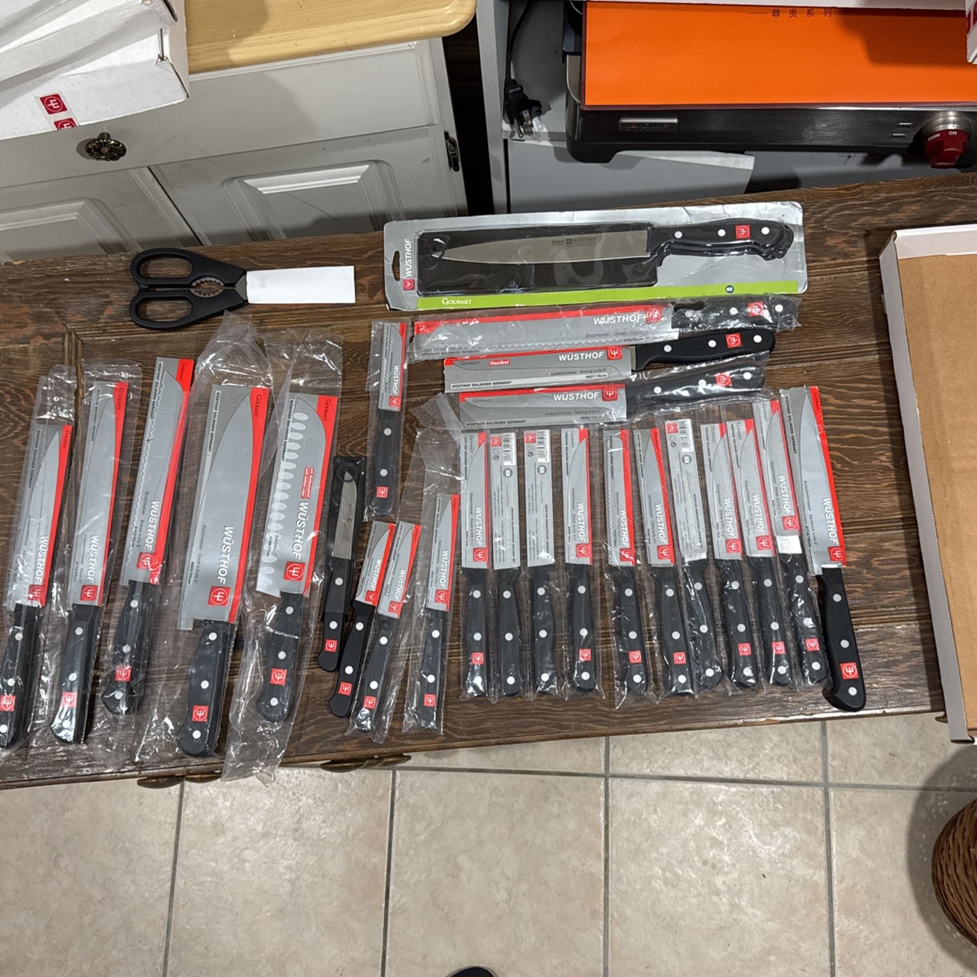Wusthof Gourmet 26 Pcs Knife Set