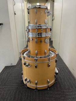 LUDWIG - Monroe N.C. 6 piece MAPLE SHELLS - drum kit