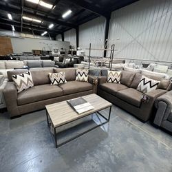 2pc Sofa & Love Seat