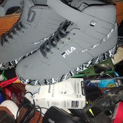 Size 10.5 Filas 