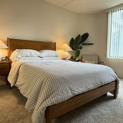 Mid Century Modern Bed frame (full)