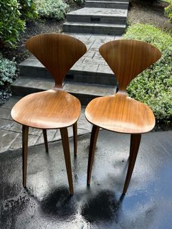 Rove concept mcm wood counter height stool (staging)