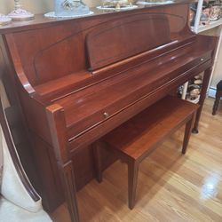 Piano - Yamaha M450 T