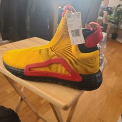 Adidas N3XT L3V3L Trae Young Yellow/Red/Blk F36292 Sz 16
NWT. no box