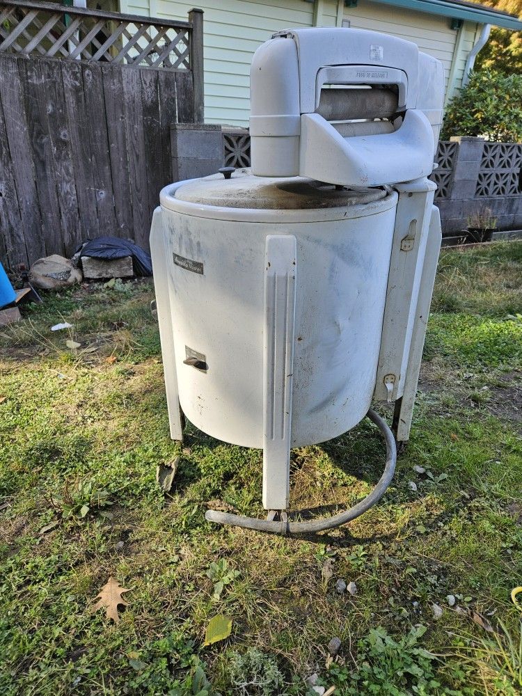 Old Fashion Antique Washer